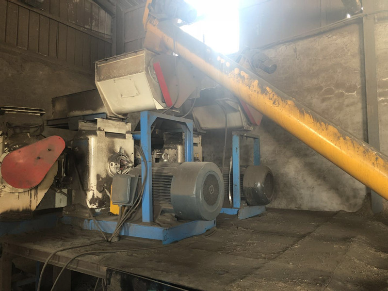 時(shí)產(chǎn)3噸的顆粒機(jī)