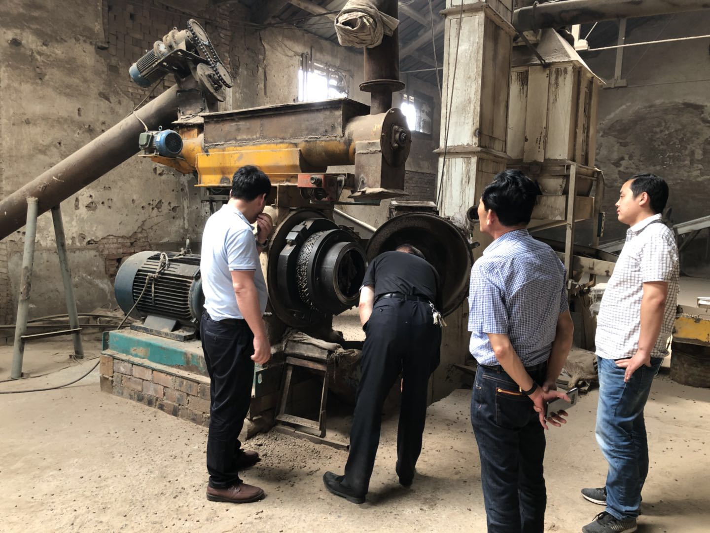 秸稈顆粒機現(xiàn)場