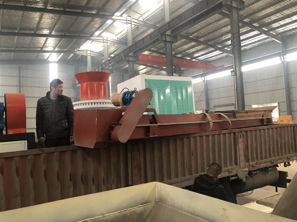 撕碎機 壓塊機生產線